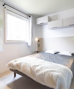 Chambre Parentale Mobil Home Nautilus Avec 2 Chambres Camping Océan Vacances à Saint Georges De Didonne