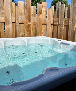 Mobil Home Avec Jaccuzi Spa Au Camping Océan Vacances Près De Royan Pour 6 Personnes