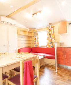 Salon Mobil Home Lagune Avec 3 Chambres Au Camping Océan Vacances Près De Royan