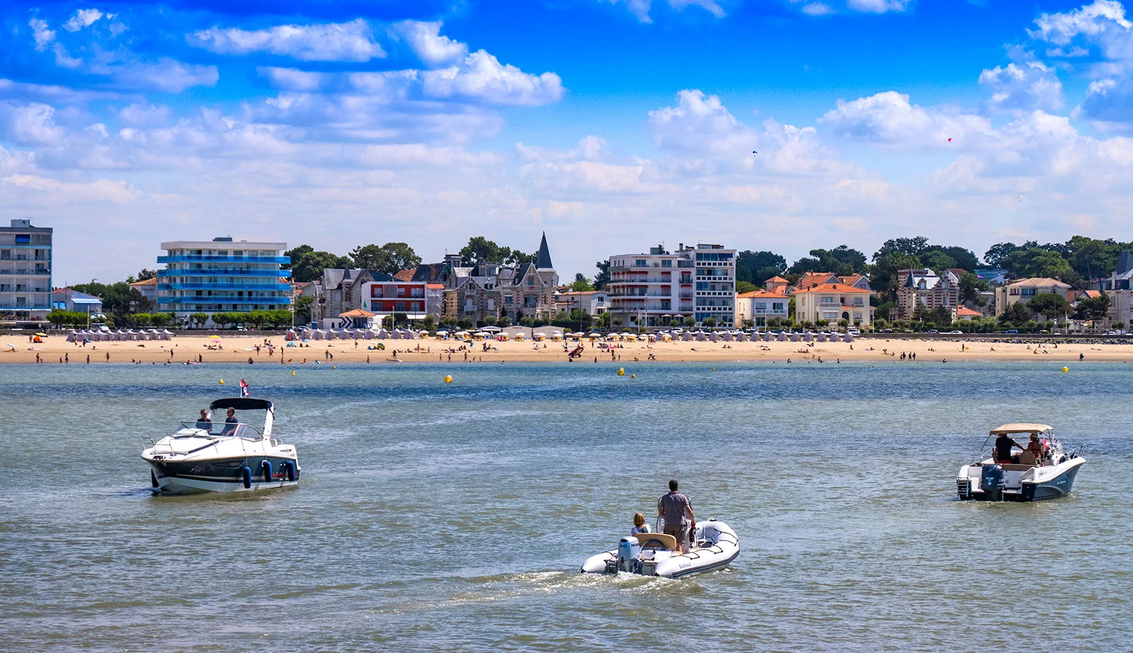 Strand De La Grande Conche © Thierry Avan
