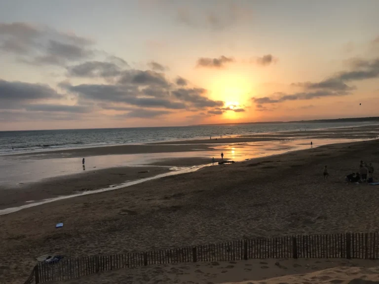 Plage De La Conche Des Baleines